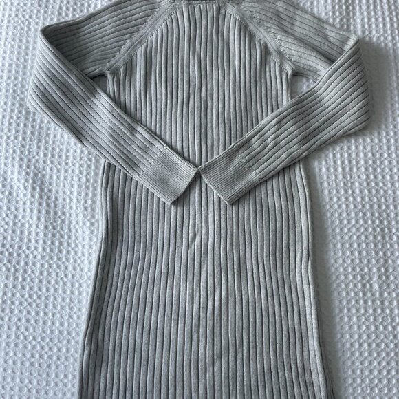 Aritzia - Wilfred Free Bianca Sweater Dress - Picture 2 of 4